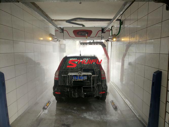 品质优势13年制造贺重庆m7自动洗车机安装完成祝洗车房生意兴隆